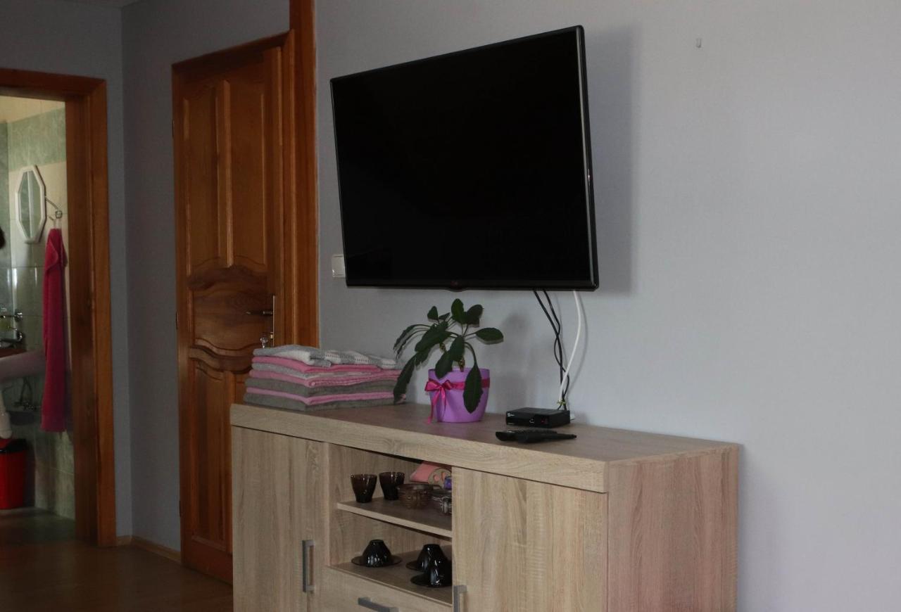 Ubytovani Pod Haniperkem Hotel Vodnany Bagian luar foto